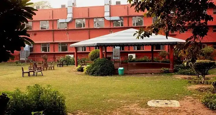 Lady Shri Ram College For Women Banner