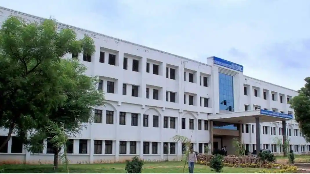 Vishwakarma Dadasaheb Chavan Institute Of Management And Research - [VDCIMR] Banner