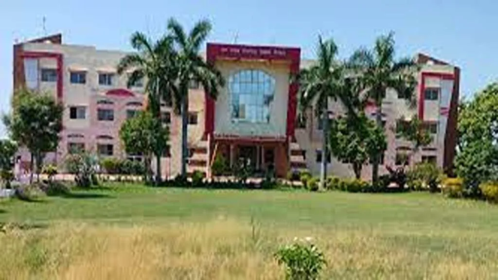 Rai Saheb Bhanwar Singh College [RSBSC] Sehore banner