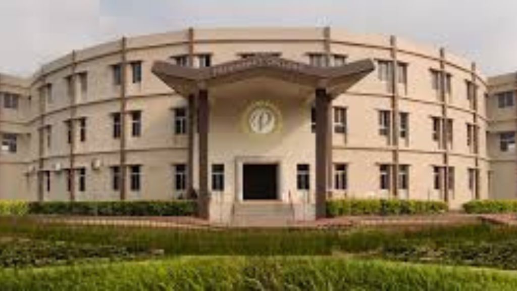  Presidency College, Berhampur