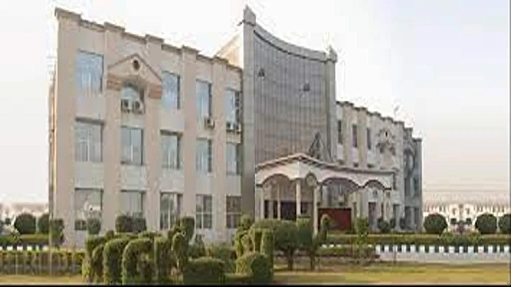 K.P. Group of Institutions [KPGI] Agra Banner